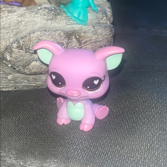 For Julie 
Littlest Pet Shop Animals - Picture 8 of 11